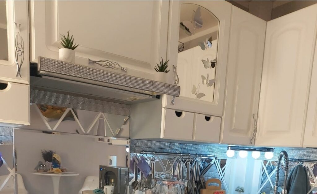 b6aa8147-3090-4e7f-9543-cf5231e2b096